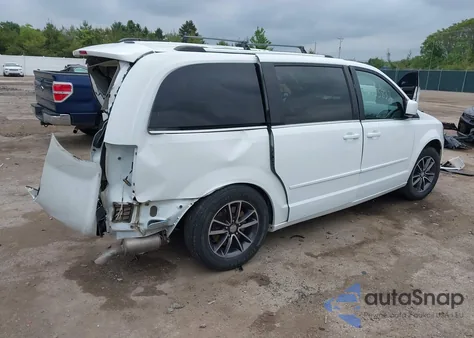 2017 Dodge Grand Caravan Sxt z USA, uszkodzony, nr VIN 2C4RDGCG8HR589846